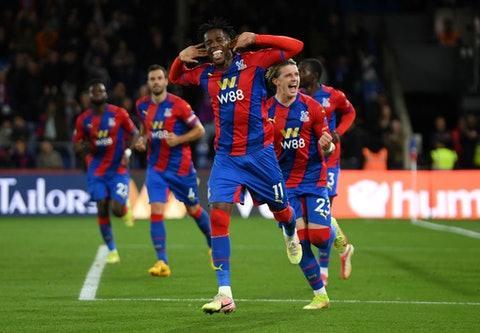  埃弗顿补时争议点球绝平水晶宫  