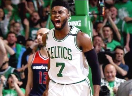  杰伦布朗末节独得十五分，绿军一波流带走老鹰胜利